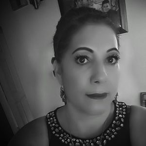 Meet your Posher, Pilar